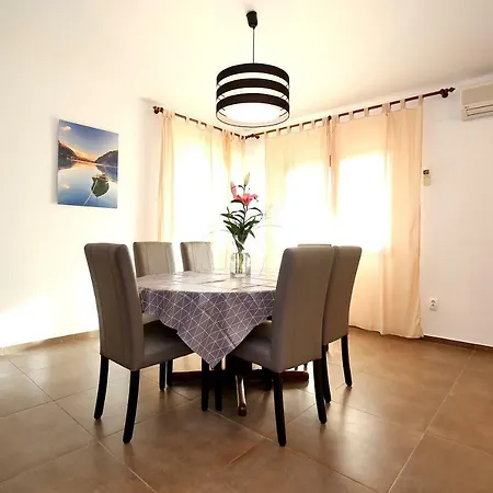 Pozdrav Suncu Appartamento