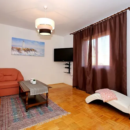 Pozdrav Suncu Zara